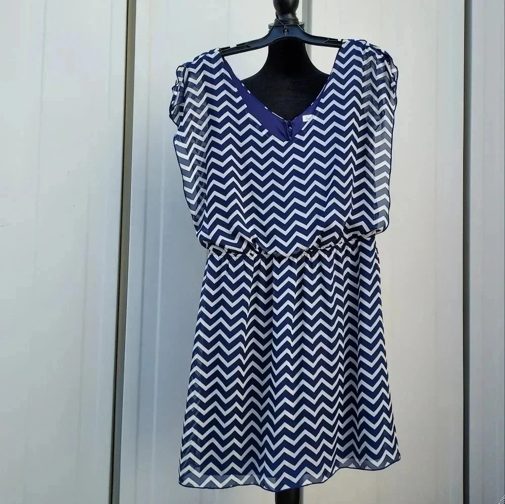 Speechless Womens Blue & White Chevron Dress Size XL.